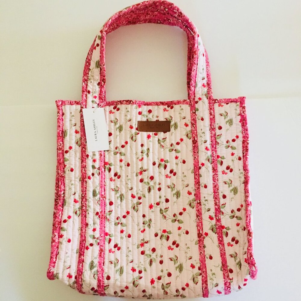 NWT. Laura Ashley Strawberries Cotton Quilted Bag. Made in India.